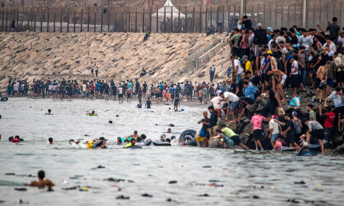 Tragödie in Ceuta: Falschmeldungen locken Tausende